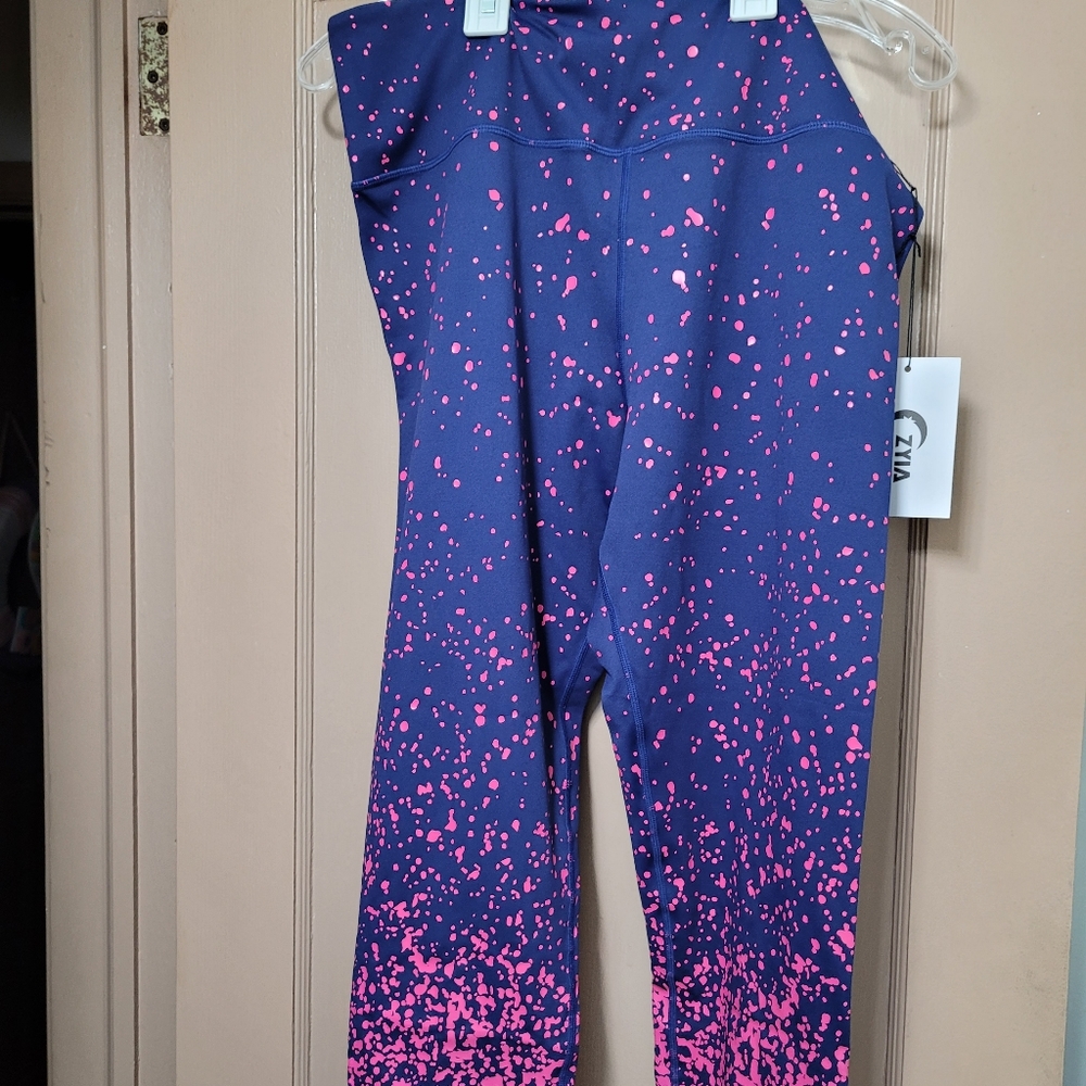 NWT (20) ZYIA LNT Leggings